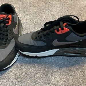 Nike sneakers good condition worn twice